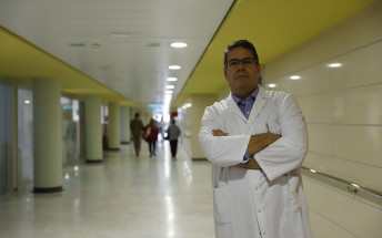 Son Espases, el primer hospital de España en aplicar un nuevo sistema que permite monitorizar la cóclea durante el implante del electrodo