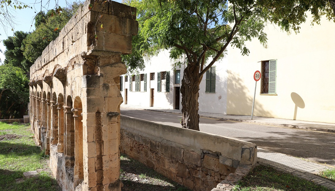 Esta imagen ilustra que: Se aprueban tres proyectos de obras de reforma del recinto del Hospital Psiquiátrico por valor de 2,2 m€