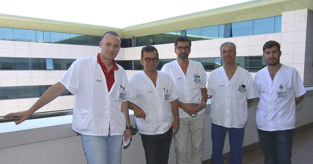 Esta imagen ilustra que: El Servicio de Cirugía Vascular ha sido  galardonado con el premio a la mejor comunicación oral en el Congreso Nacional la especialidad