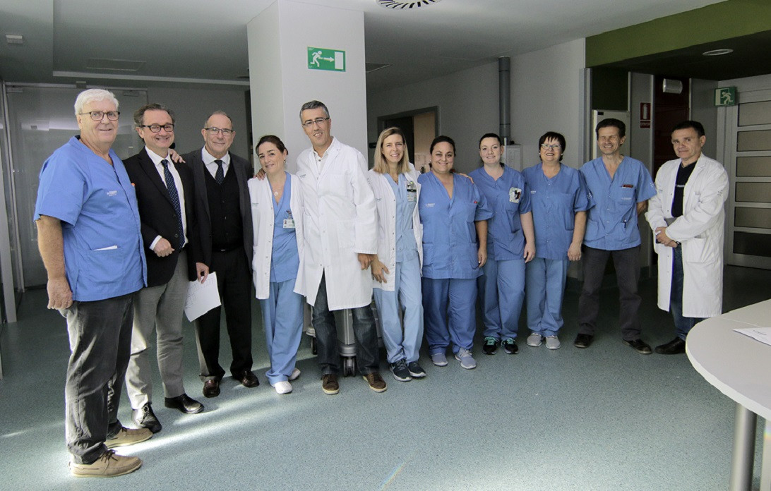 Esta imagen ilustra que: Son Espases abre una Unidad de Cuidados Intermedios para pacientes con necesidades y cuidados específicos superiores a los de una planta de hospitalización