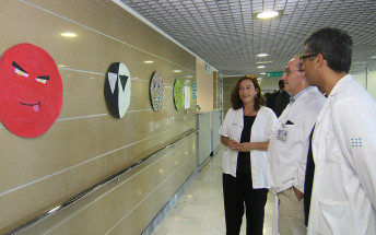 Inaugurada la exposición “Viure sense màscares, créixer sense barreres” con obras de jóvenes que asisten al Hospital de Día del IBSMIA