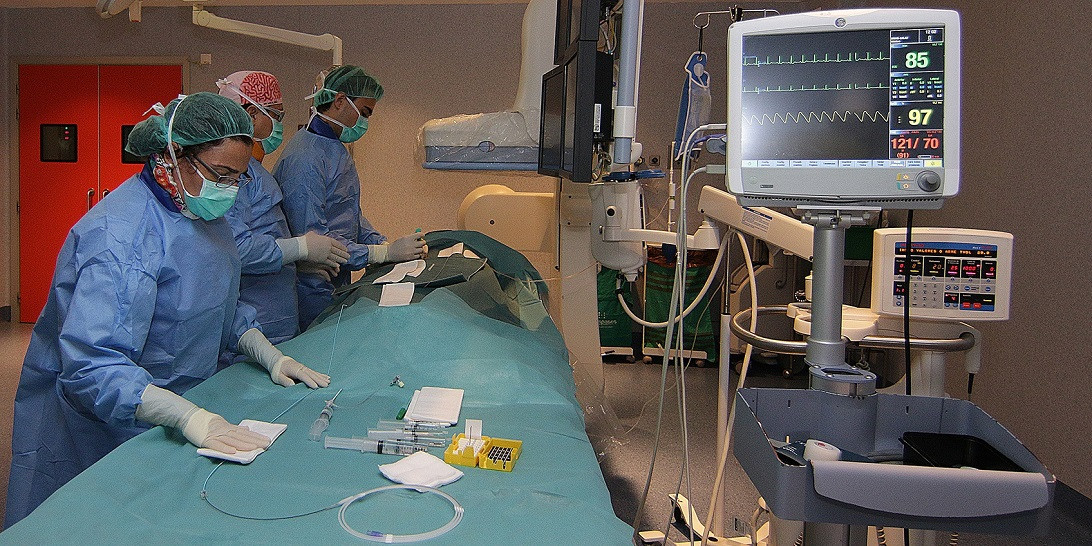 Esta imagen ilustra que: Son Espases ha aplicado la trombectomía mecánica a 170 pacientes con ictus para extraer coágulos cerebrales