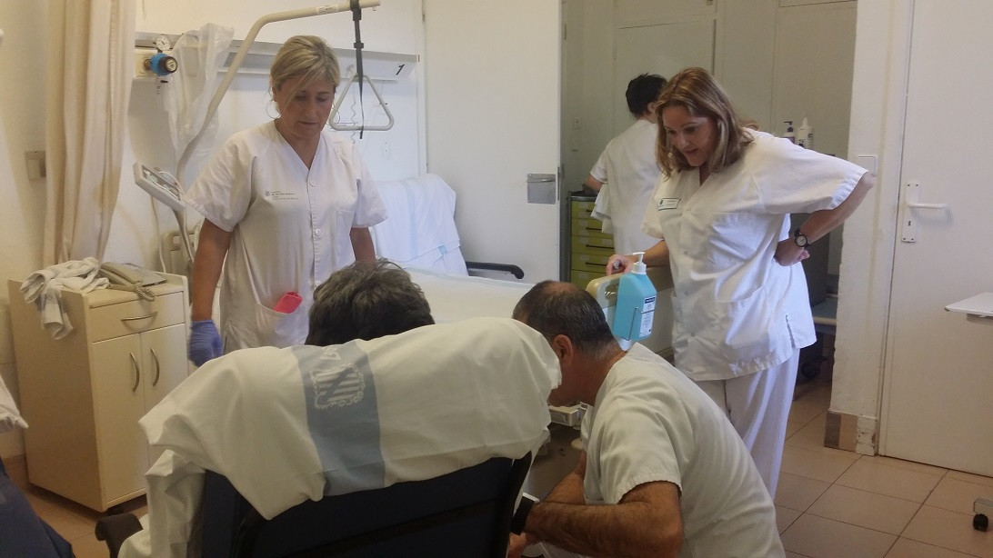 Esta imagen ilustra que: El Hospital General rehabilita 8 habitaciones individuales para atender a más pacientes sociosanitarios