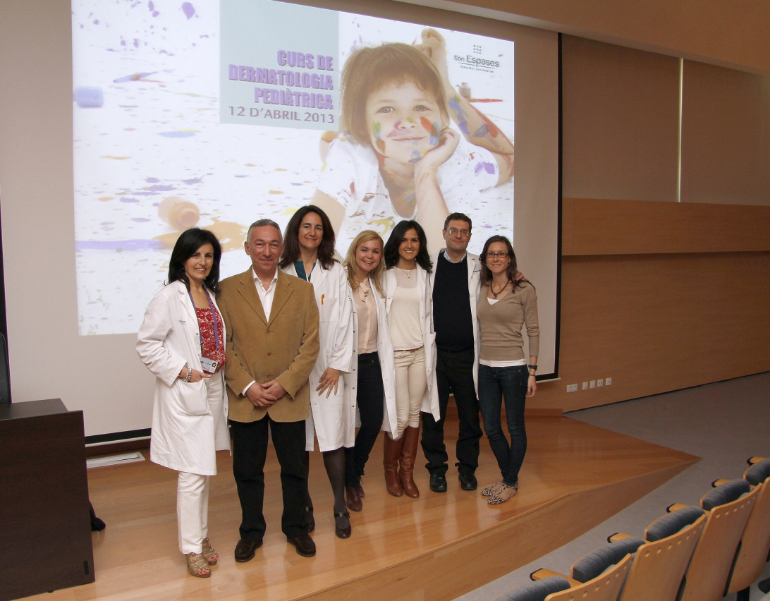 Esta imagen ilustra que: Son Espases actualiza el diagnóstico y el tratamiento de los problemas dermatológicos con un mayor número de consultas de Atención Primaria, en el marco del segundo Curso de Dermatología Pedi