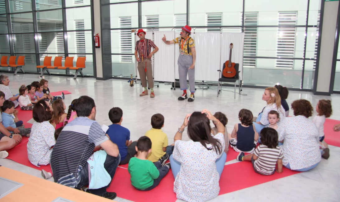 Esta imagen ilustra que: 20 de cada 100 infants de les Illes Balears presenten dermatitis atòpica