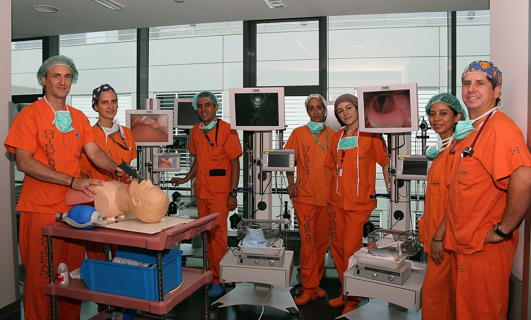 Esta imagen ilustra que: El Servei d’Anestèsia renova l’equipament per via aèria i adquireix la millor tecnologia disponible en el mercat