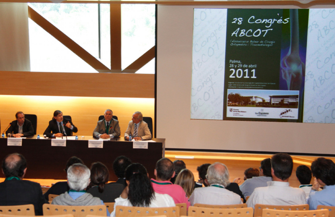 Esta imagen ilustra que: El aumento de las patologías traumatológicas ha supuesto los últimos tres años un crecimiento del 5% de las consultas hospitalarias, hasta 51.000, y del 12% de las intervenciones quirúrgicas,