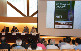 El aumento de las patologías traumatológicas ha supuesto los últimos tres años un crecimiento del 5% de las consultas hospitalarias, hasta 51.000, y del 12% de las intervenciones quirúrgicas,