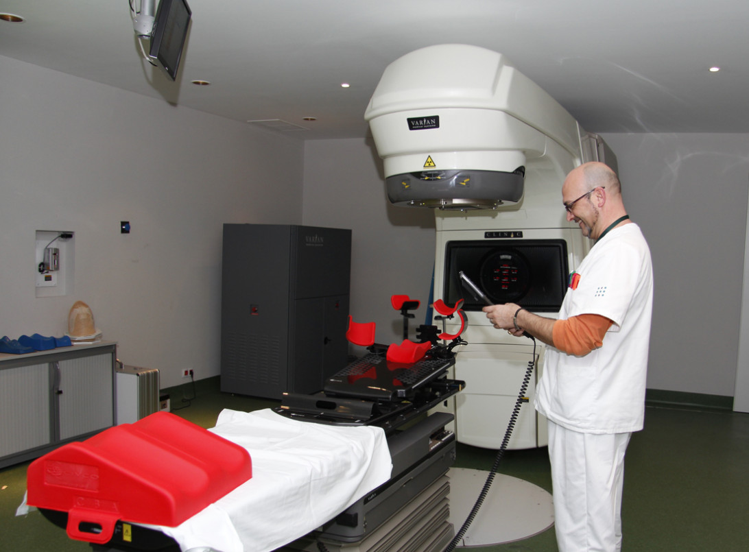 Esta imagen ilustra que: El Consell de Seguretat Nuclear autoritza la posada en marxa de la radioteràpia a Son Espases