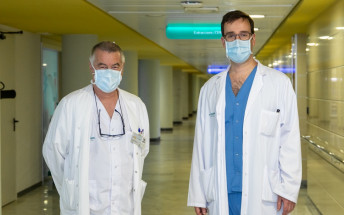 Los doctores Jaume Estrada e Iván Monge, nuevos presidente y tesorero de la Asociación Española de Microcirugía, respectivamente