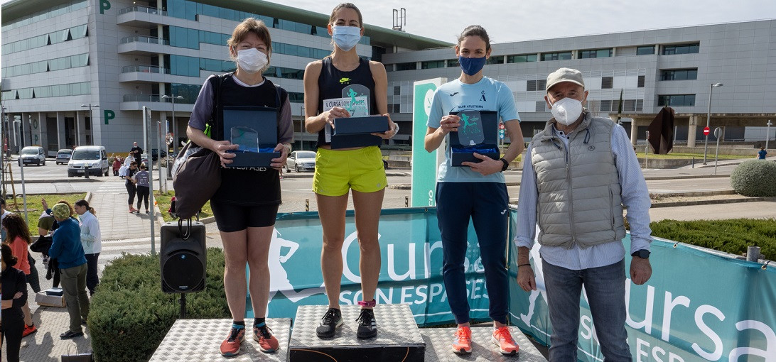 Esta imagen ilustra que: 420 corredores participan en la Quinta Cursa Son Espases