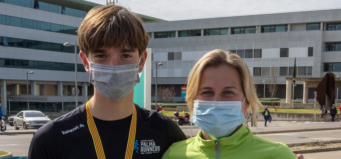 Esta imagen ilustra que: 420 corredores participan en la Quinta Cursa Son Espases