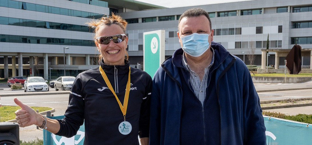 Esta imagen ilustra que: 420 corredores participan en la Quinta Cursa Son Espases