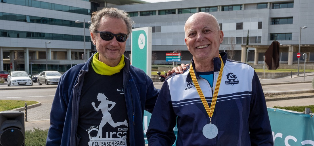 Esta imagen ilustra que: 420 corredores participan en la Quinta Cursa Son Espases