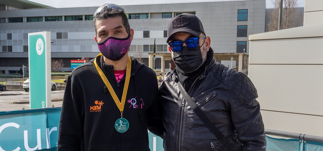 Esta imagen ilustra que: 420 corredores participan en la Quinta Cursa Son Espases