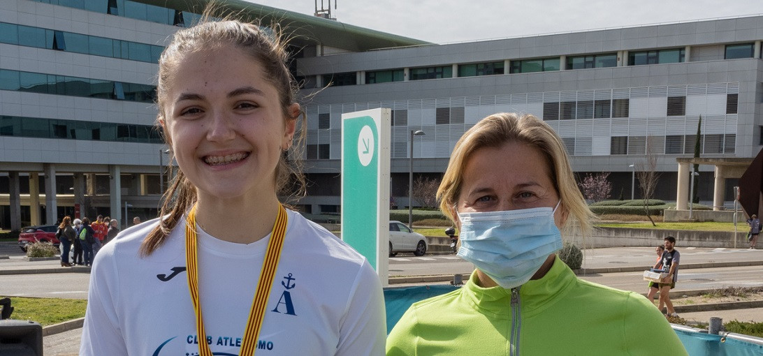 Esta imagen ilustra que: 420 corredores participan en la Quinta Cursa Son Espases