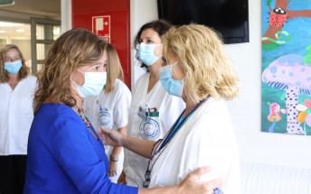 La presidenta Francina Armengol agraeix la tasca del personal d'infermeria de salut mental que tracta infants i adolescents