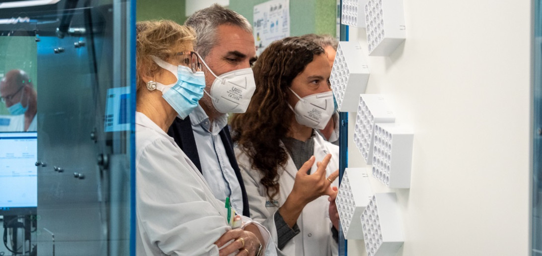 Esta imagen ilustra que: Més de la meitat de les mostres que rep el laboratori d’Anàlisis Clíniques prové dels centres d’Atenció Primària