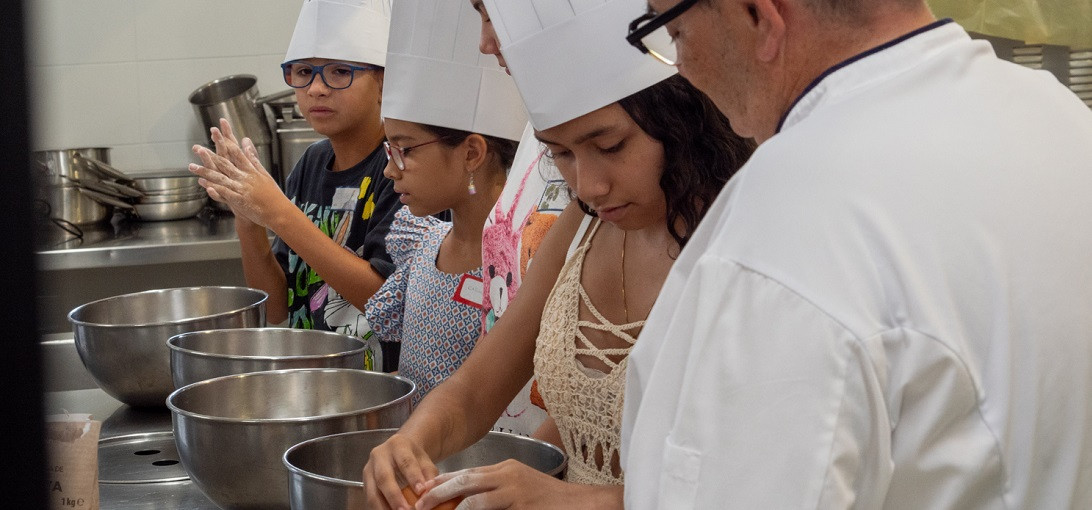 Esta imagen ilustra que: La Unidad de Urología Pediátrica de Son Espases ha atendido a unos 10.000 niños de Balears desde que se puso en funcionamiento