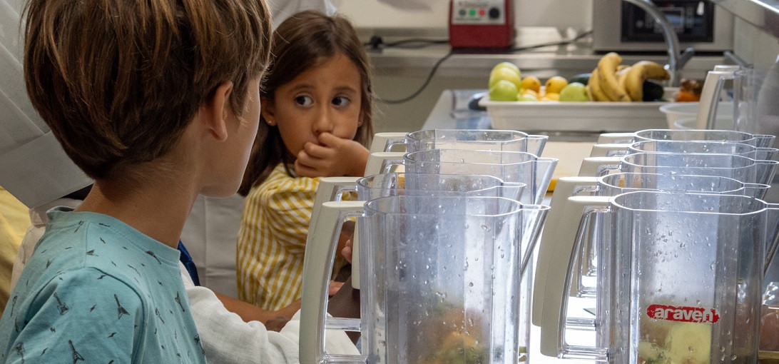 Esta imagen ilustra que: La Unidad de Urología Pediátrica de Son Espases ha atendido a unos 10.000 niños de Balears desde que se puso en funcionamiento