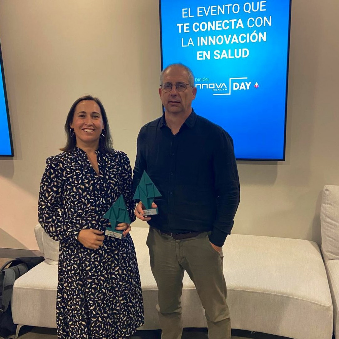 Esta imagen ilustra que: Son Espases recibe dos premios Ennova Heatlh