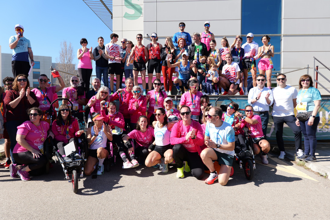 Esta imagen ilustra que: Més de 900 corredors participen a la novena edició de la Cursa Son Espases