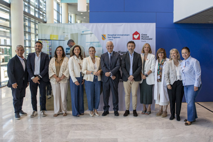 La presidenta del Govern, Margalida Prohens, inaugura la Sala Familiar Casa Ronald McDonald de Son Espases